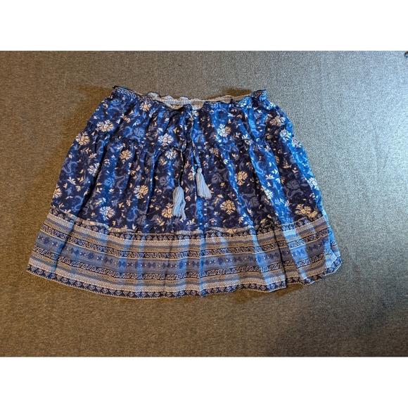 Charlie Paige Dresses & Skirts - Charlie Paige Women's Skirt Blue Print Flared Boho/Beachy Size Medium 100% Rayon